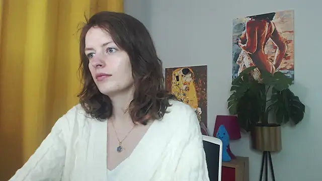 Snapshot of juicyNadine chatting on 10-07-25, 04:42 juicyNadine online show from 10-07-25, 04:42