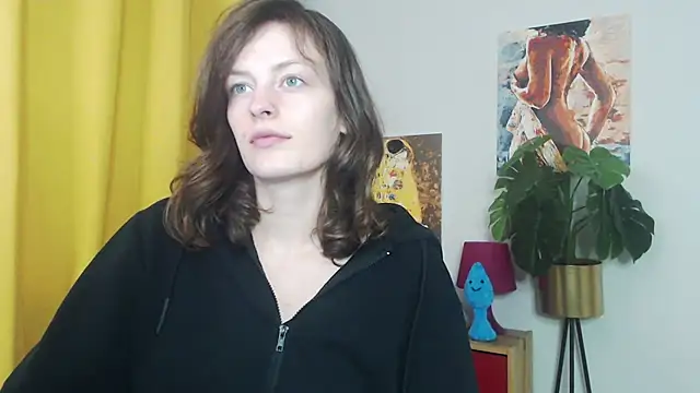 Snapshot of juicyNadine chatting on 10-15-25, 04:45 juicyNadine online show from 10-15-25, 04:45