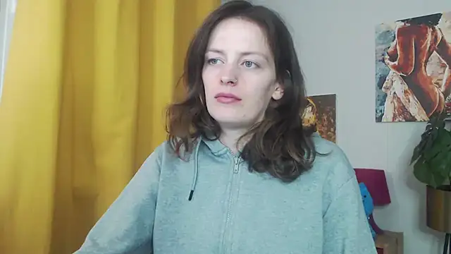 Snapshot of juicyNadine chatting on 10-27-25, 05:44 juicyNadine online show from 10-27-25, 05:44