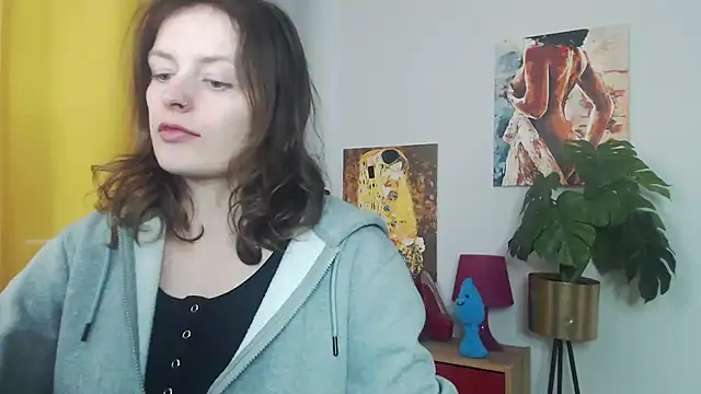 Snapshot of juicyNadine chatting on 11-16-25, 07:25 juicyNadine online show from 11-16-25, 07:25