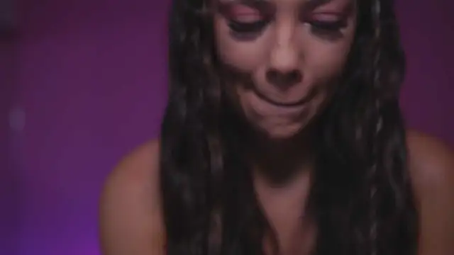 Snapshot of NatyDesiree chatting on 02-16-25, 04:42 NatyDesiree online show from 02-16-25, 04:42