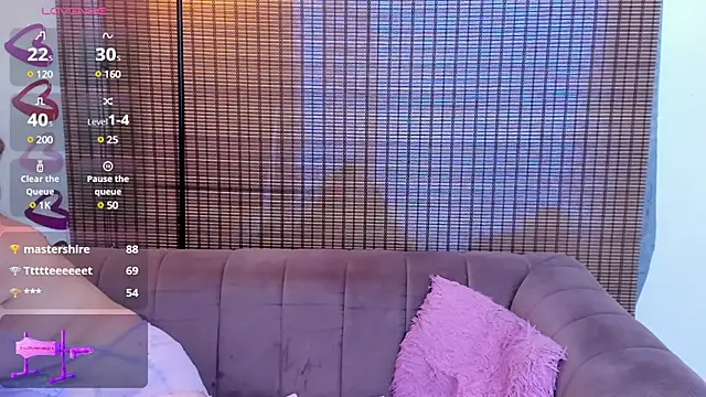 Snapshot of ariana_cross chatting on 03-09-25, 05:17 ariana cross online show from 03-09-25, 05:17