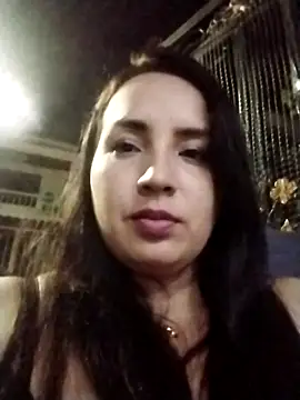 Snapshot of allison-dreams chatting on 12-25-24, 03:40 allison-dreams online show from 12-25-24, 03:40