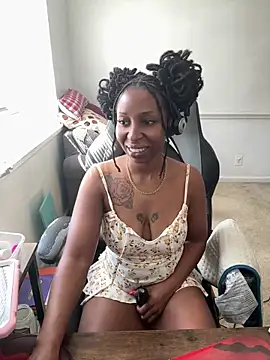 LeyaHoneybuns online show from 04-08-26, 04:07