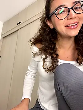 uniquerossie online show from 01-15-26, 07:57