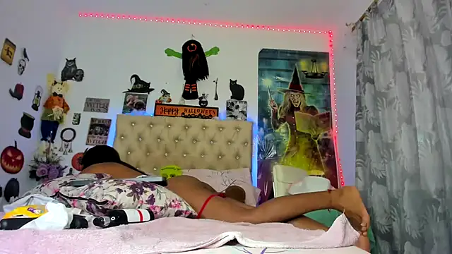 shantallhotxx online show from 10-23-25, 08:07