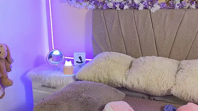 Baby Xian online show from 01-28-25, 10:23