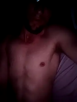 Snapshot of Kaue007 chatting on 10-06-25, 07:06 Kaue007 online show from 10-06-25, 07:06