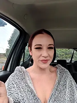 Snapshot of cumonveronica chatting on 02-14-26, 10:45 cumonveronica online show from 02-14-26, 10:45