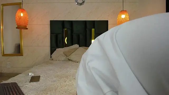 Levy Steve online show from 11-05-25, 03:39