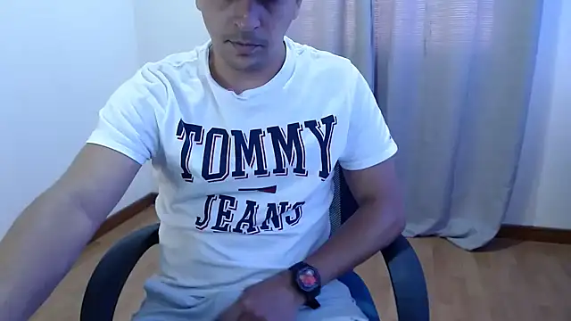 Snapshot of Bamban1419_ chatting on 10-02-25, 03:41 Bamban1419  online show from 10-02-25, 03:41