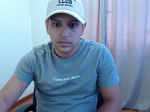 Snapshot of Bamban1419_ chatting on 10-16-25, 05:03 Bamban1419  online show from 10-16-25, 05:03