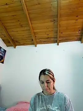 Iris love18 online show from 04-16-26, 04:30