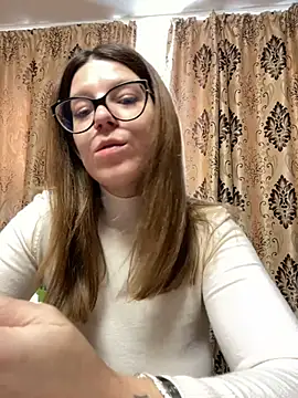 Snapshot of NadiraNoor chatting on 03-16-25, 01:49 NadiraNoor online show from 03-16-25, 01:49