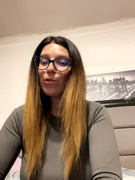 Snapshot of NadiraNoor chatting on 10-11-25, 10:30 NadiraNoor online show from 10-11-25, 10:30