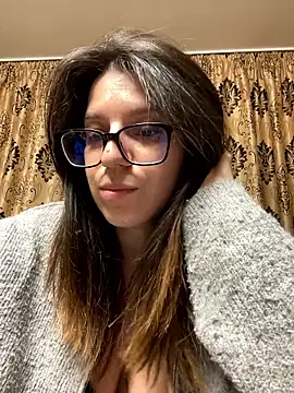 NadiraNoor online show from 04-17-26, 07:06