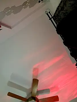 Ina HotX online show from 12-08-24, 03:35