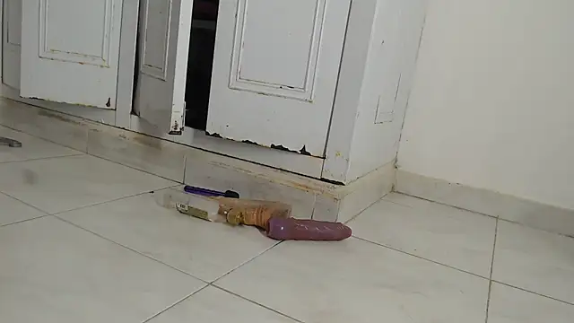 Snapshot of Chanel_87xxx chatting on 01-28-25, 09:50 Chanel 87xxx online show from 01-28-25, 09:50