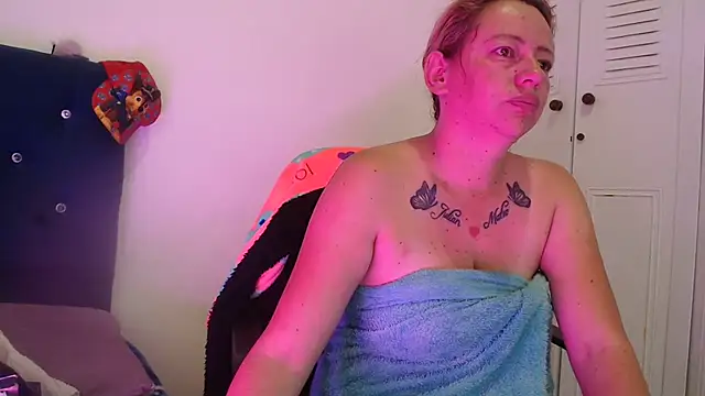 Snapshot of Chanel_87xxx chatting on 01-30-25, 12:48 Chanel 87xxx online show from 01-30-25, 12:48