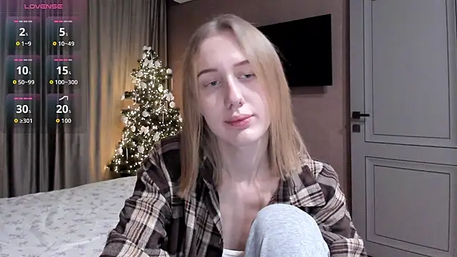 Mika Ray online show from 12-18-25, 11:33