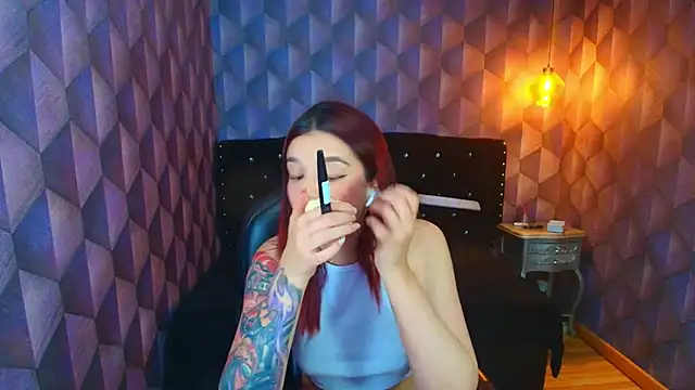 LiaHarryis online show from 10-10-25, 07:13