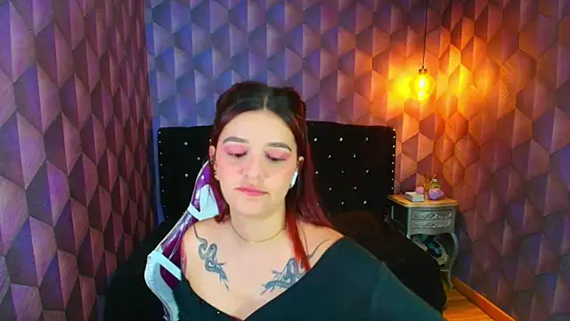 LiaHarryis online show from 11-24-25, 07:24