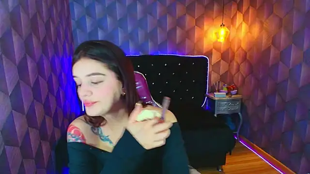 LiaHarryis online show from 02-07-26, 07:17