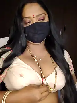 Snapshot of vani-09 chatting on 02-04-25, 11:05 vani-09 online show from 02-04-25, 11:05