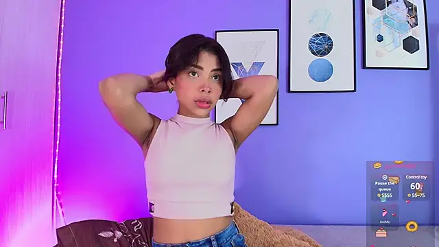 Snapshot of cinnamon_kyla chatting on 01-18-25, 05:37 cinnamon kyla online show from 01-18-25, 05:37