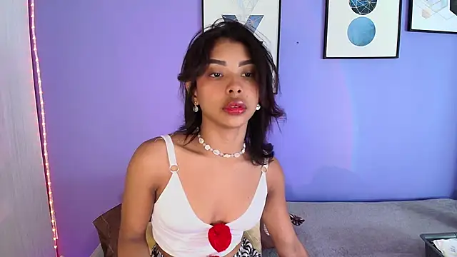 Snapshot of cinnamon_kyla chatting on 02-23-25, 12:37 cinnamon kyla online show from 02-23-25, 12:37