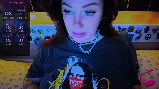 EllieOz online show from 03-04-25, 03:04