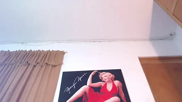 Snapshot of seleneh chatting on 01-27-25, 09:33 seleneh online show from 01-27-25, 09:33