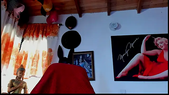 Snapshot of seleneh chatting on 09-29-25, 04:56 seleneh online show from 09-29-25, 04:56