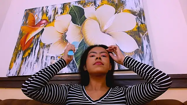 Snapshot of VeronicaRobles chatting on 11-17-25, 07:30 VeronicaRobles online show from 11-17-25, 07:30