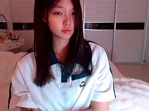 -Lucky Girl online show from 03-07-25, 06:02