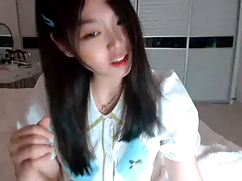 -Lucky Girl online show from 03-11-25, 12:44