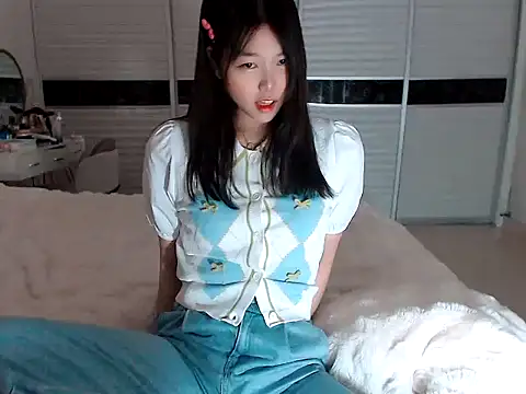 -Lucky Girl online show from 03-11-25, 12:06