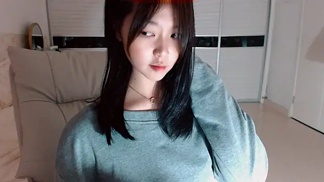 -Lucky Girl online show from 09-12-25, 02:17