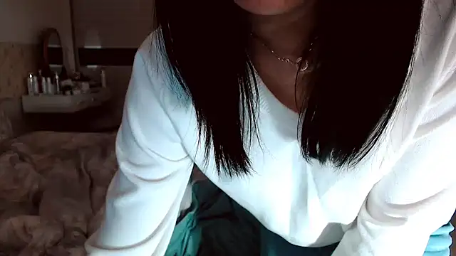 -Lucky Girl online show from 10-23-25, 12:32