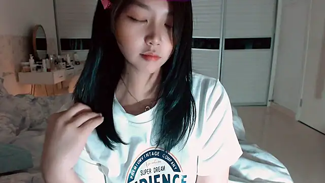 -Lucky Girl online show from 11-01-25, 01:35