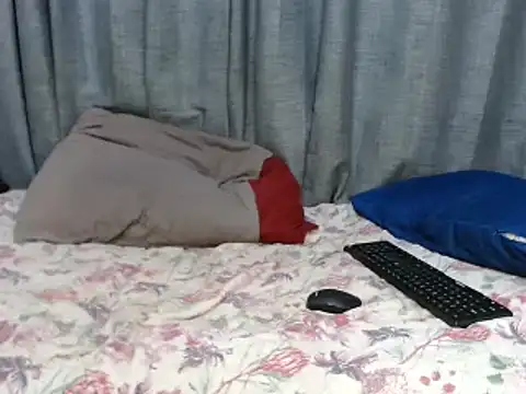 Snapshot of SexyCurvaceousxx chatting on 12-05-24, 04:42 SexyCurvaceousxx online show from 12-05-24, 04:42