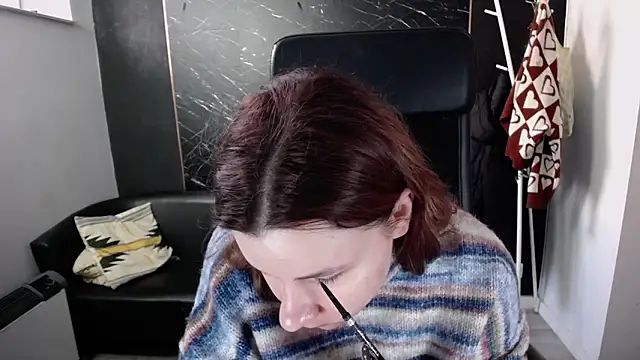 littleviki7 online show from 10-25-25, 07:16