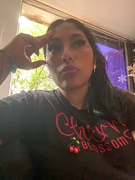 Snapshot of emmyjhonson07 chatting on 12-13-24, 02:49 emmyjhonson07 online show from 12-13-24, 02:49