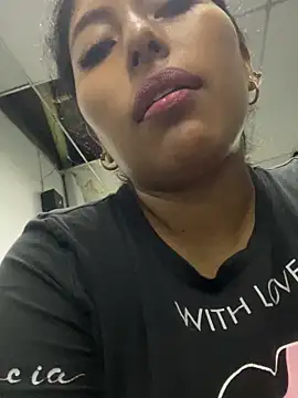 Snapshot of emmyjhonson07 chatting on 02-27-25, 11:31 emmyjhonson07 online show from 02-27-25, 11:31