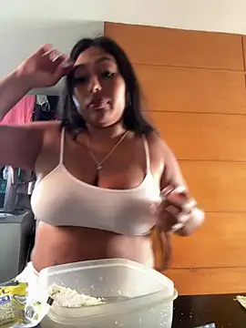 Snapshot of emmyjhonson07 chatting on 03-22-25, 01:08 emmyjhonson07 online show from 03-22-25, 01:08