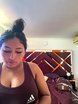 Snapshot of emmyjhonson07 chatting on 12-03-25, 02:15 emmyjhonson07 online show from 12-03-25, 02:15