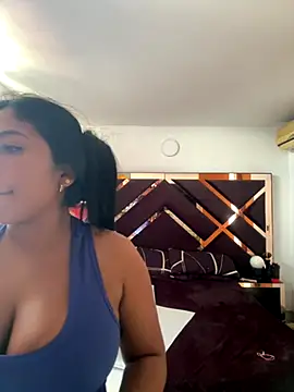 Snapshot of emmyjhonson07 chatting on 12-04-25, 02:15 emmyjhonson07 online show from 12-04-25, 02:15