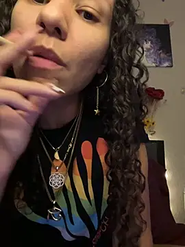  Neeka  online show from 11-08-25, 04:01