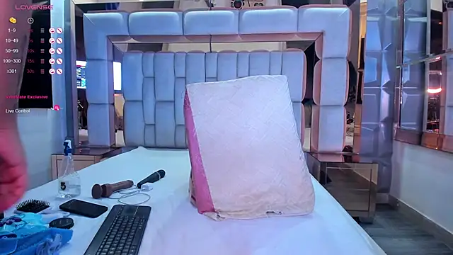 samantasm online show from 02-08-25, 09:13