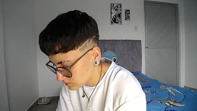 linda 33 online show from 02-10-26, 07:51